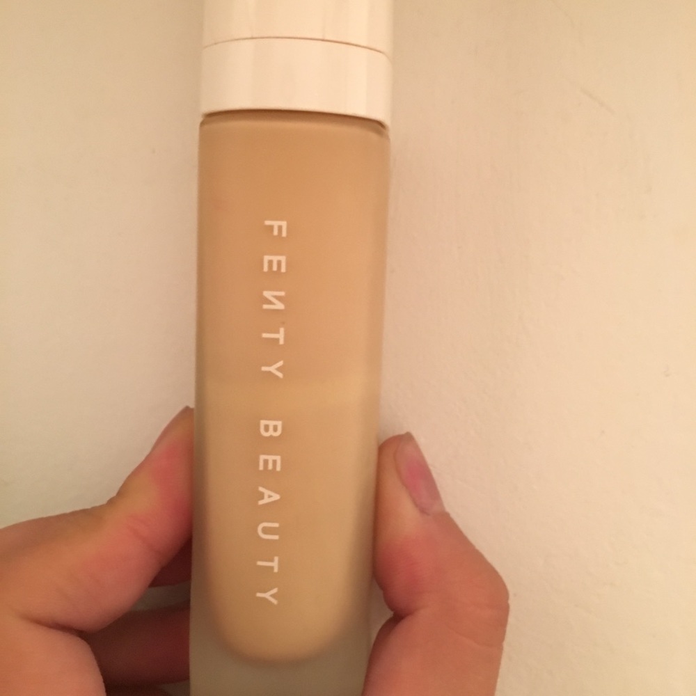 Fenty Pro Filt’r Matte Foundation 210 Neutral